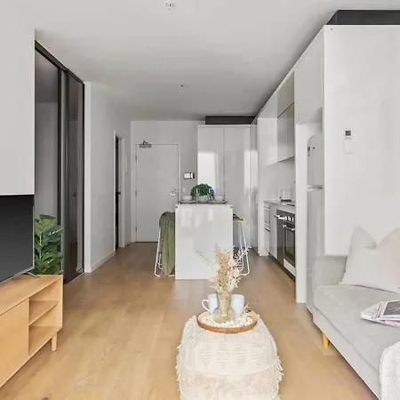 High-Rise 2Br Apt Cbd I Pool, Gym & Prime Location Melbourne Exterior photo